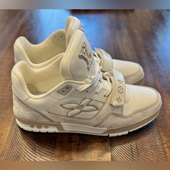 Louis Vuitton Trainer 'Velcro Strap - Beige Monogram Flowers'. - Picture 9 of 14